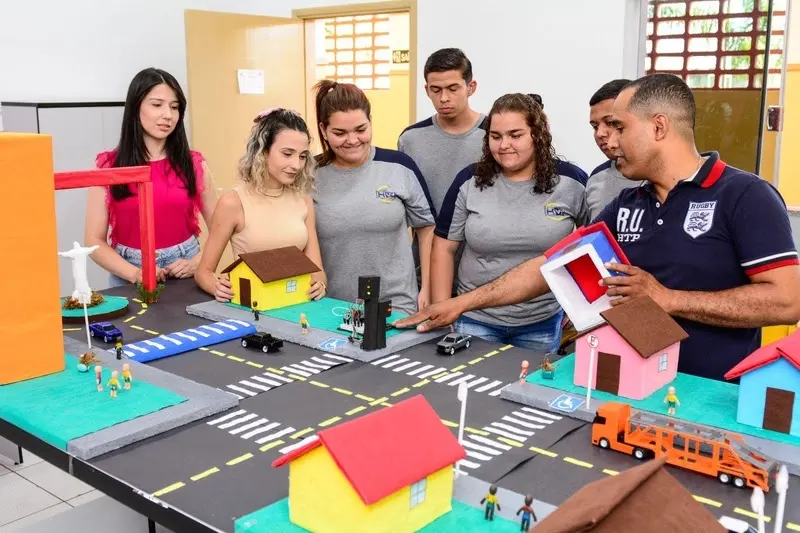 Obra Seguros | Fundación MAPFRE impacta mais de 4,3 milhões de beneficiados no Brasil, com programa Educação Viária é Vital Fonte CQCS